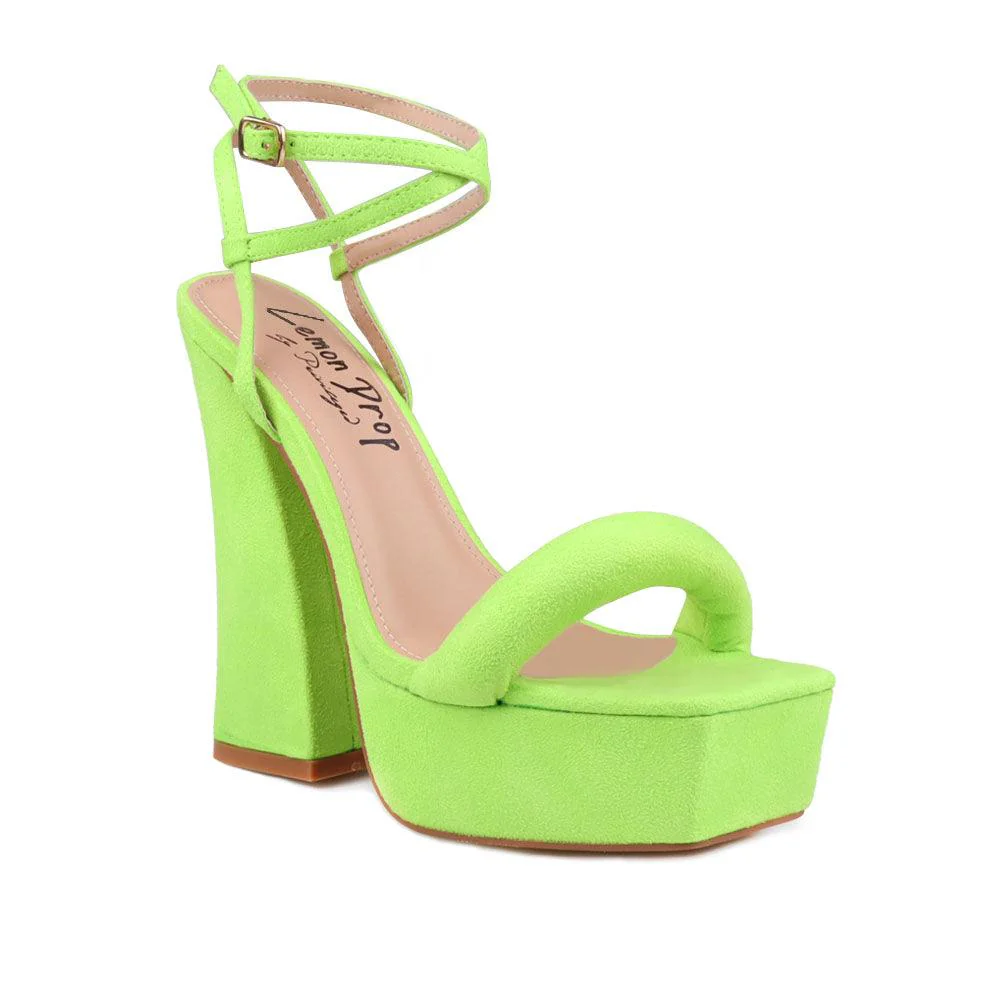 Yesenia - Image 3