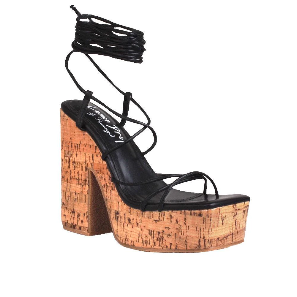 Elliette - Image 20